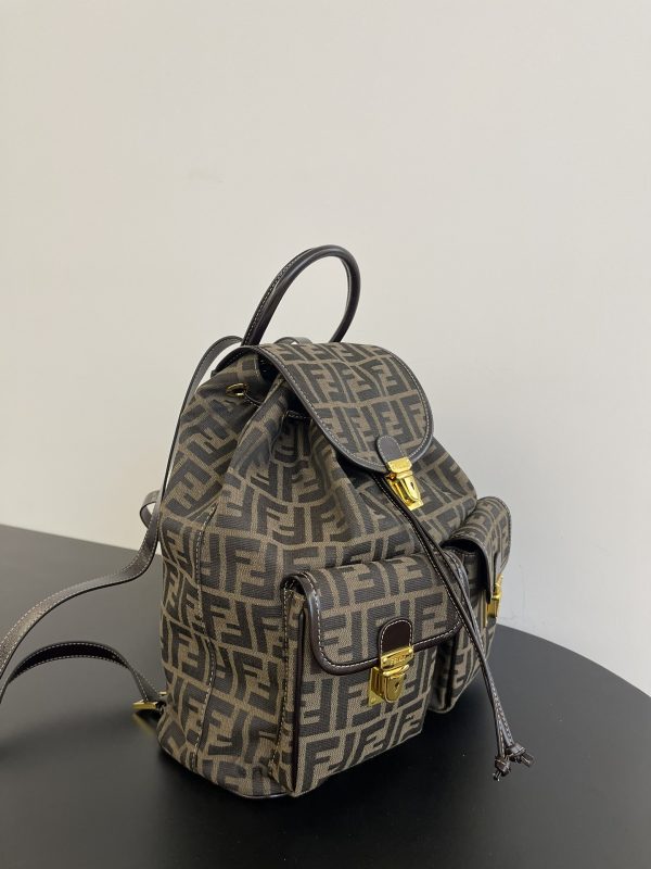 FENDI size32x5x38 - Image 3