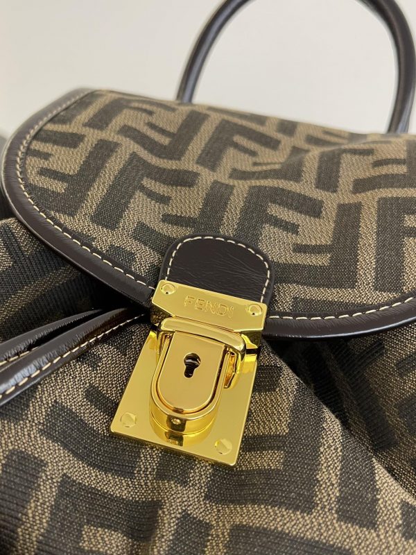FENDI size32x5x38 - Image 4