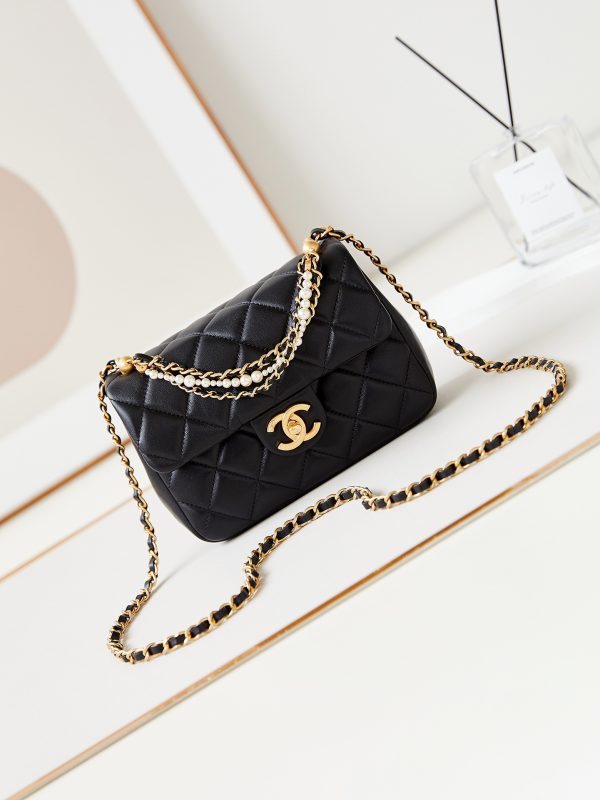 chanel    size:14.5*19.5*7.5