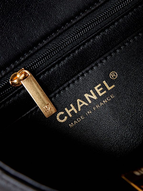 chanel    size:14.5*19.5*7.5 - Image 11