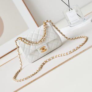 chanel size:12.5*17*5