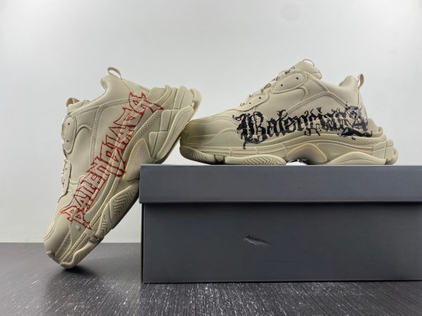 BALENCIAGA - Image 14