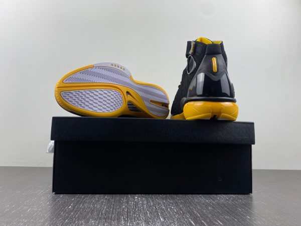 Nike Air Zoom Huarache 2K4 - Image 19