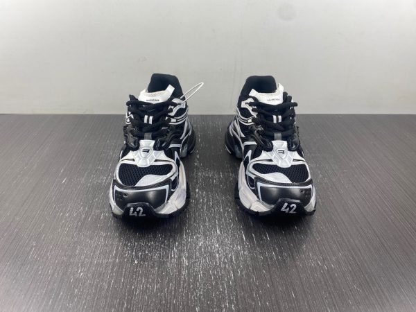 Balenciaga - Image 2