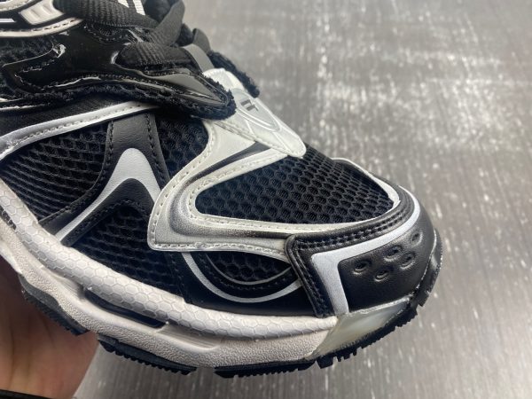 Balenciaga - Image 6