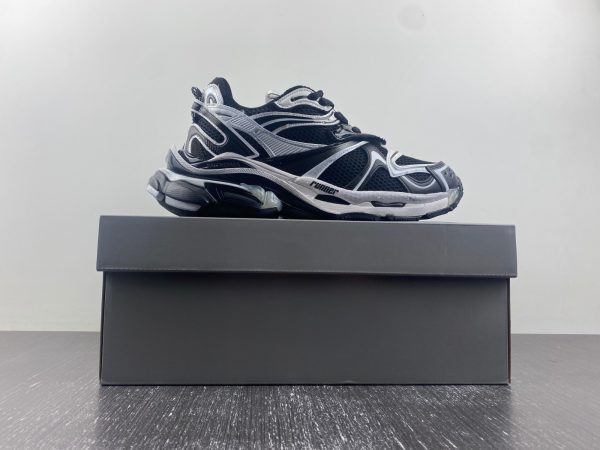 Balenciaga - Image 18