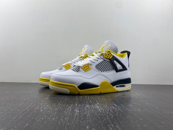 Air Jordan 4 - Image 3