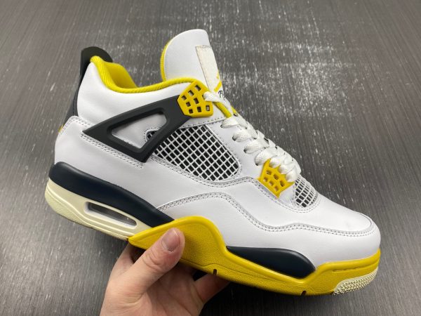 Air Jordan 4 - Image 7