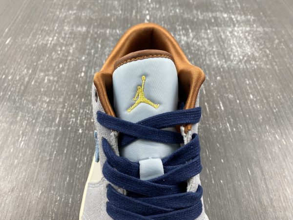 Air Jordan 1 Low - Image 10