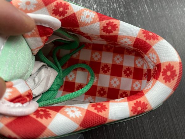 Concepts x Nike SB Dunk Low - Image 13