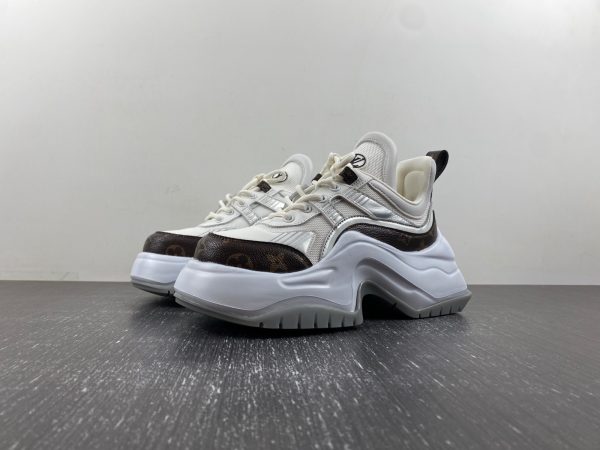 Vuitton Archlight Sneakers LV - Image 3