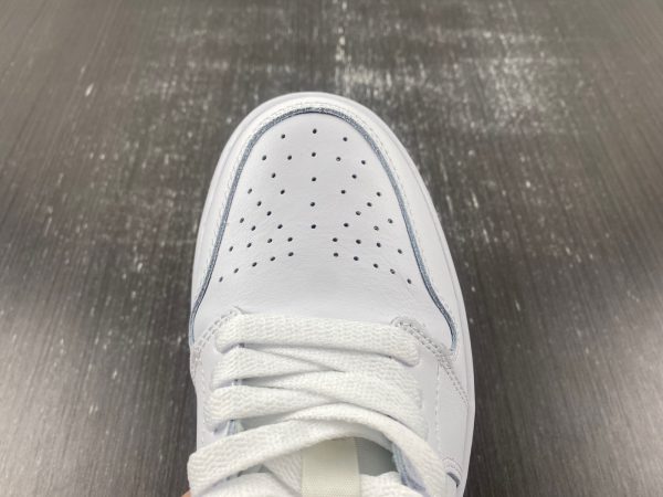Air Jordan 1 Low - Image 13