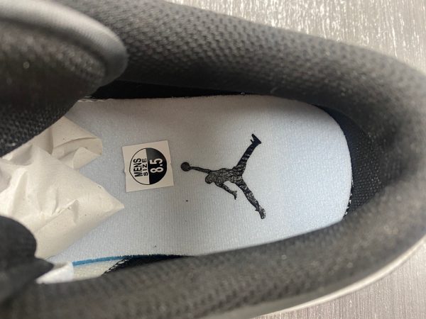 Air Jordan 1 Low - Image 17