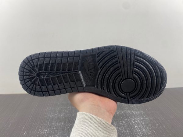 Air Jordan 1 Low - Image 18