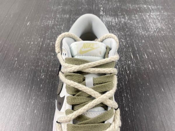 Nike Dunk Low - Image 11