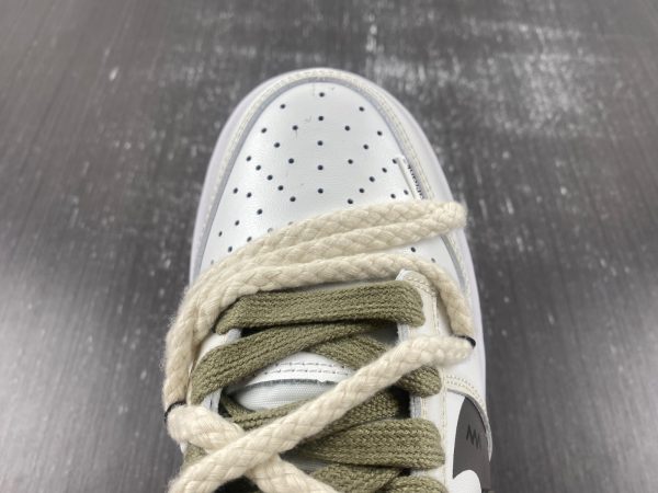 Nike Dunk Low - Image 12