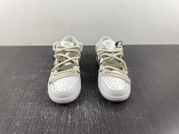 Nike Dunk Low - Image 17
