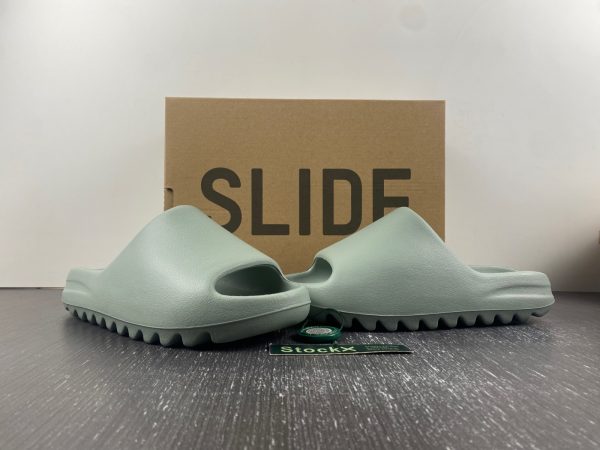adidas YEEZY SLIDE