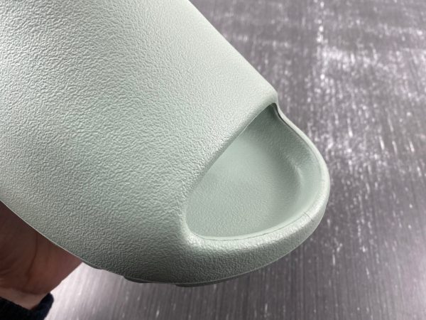 adidas YEEZY SLIDE - Image 6
