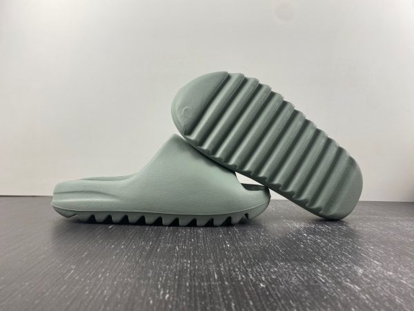 adidas YEEZY SLIDE - Image 7