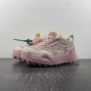 Off-White c/o Virgil Abloh