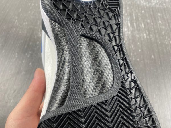 KOBE 8 'MILK SNAKE' - Image 13