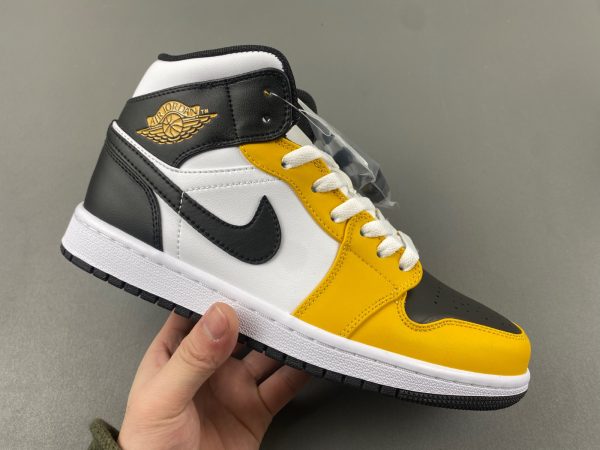 Air Jordan 1 Mid - Image 6