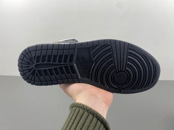 Air Jordan 1 Mid - Image 10