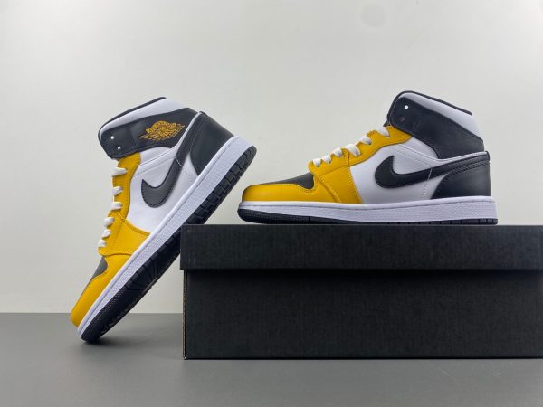 Air Jordan 1 Mid - Image 14