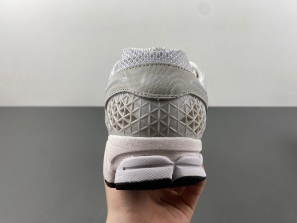 Nike Zoom Vomero 5 - Image 9