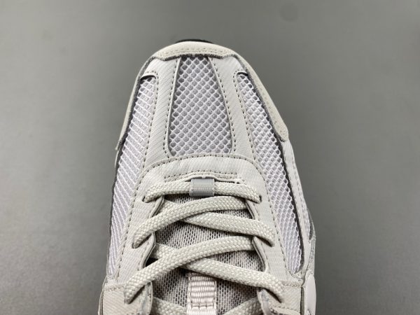 Nike Zoom Vomero 5 - Image 3
