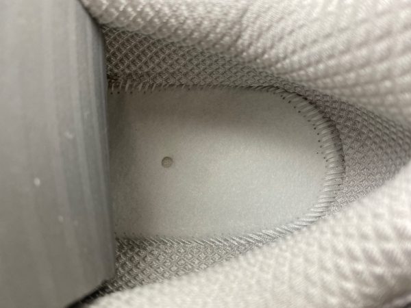 Nike Zoom Vomero 5 - Image 11
