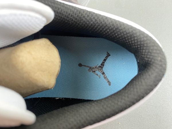 Air Jordan 1 Low - Image 10
